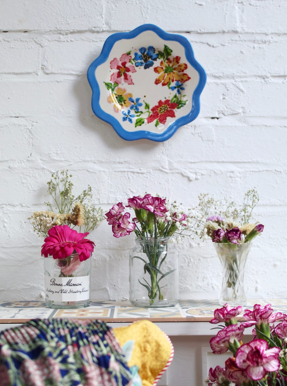 Large Flowers Decorative Plate